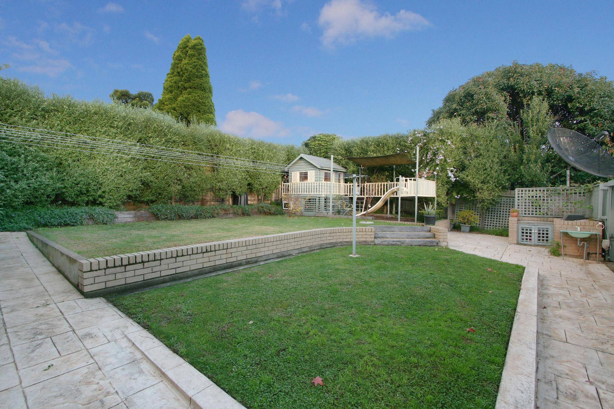 62 Roseland Grove Holiday House