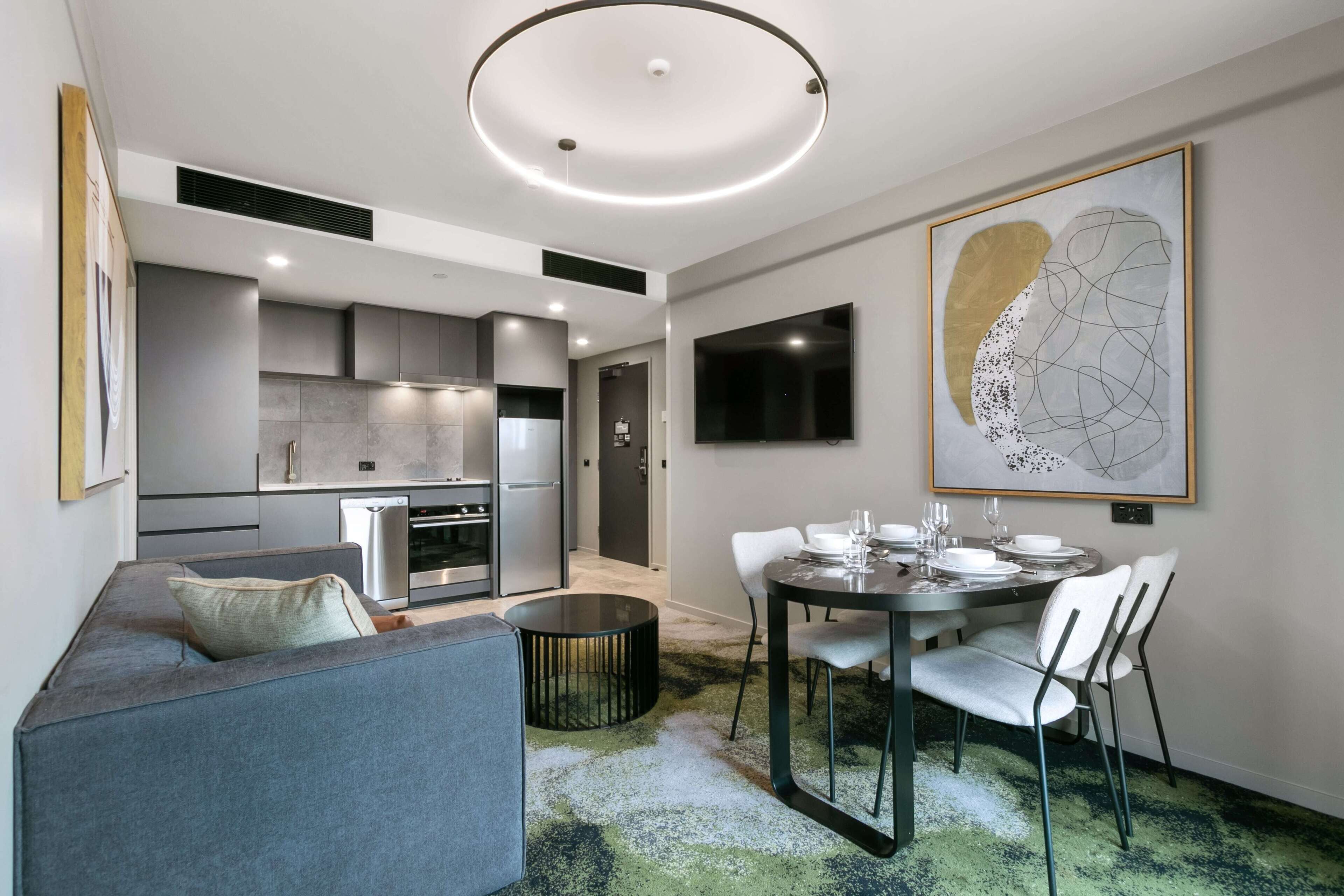 Melbourne City Apartment Hotel