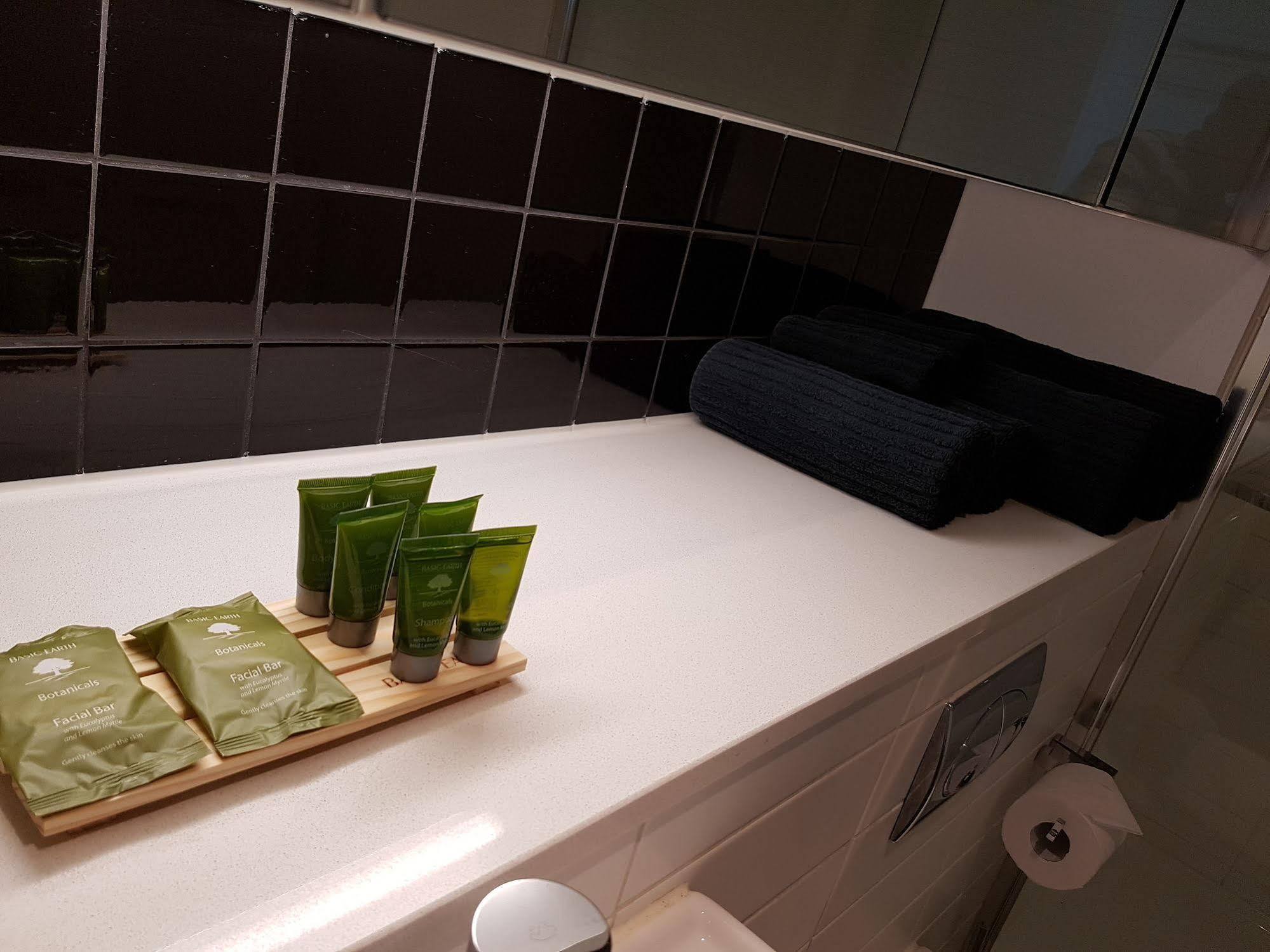 Amazing Accommodations South Yarra