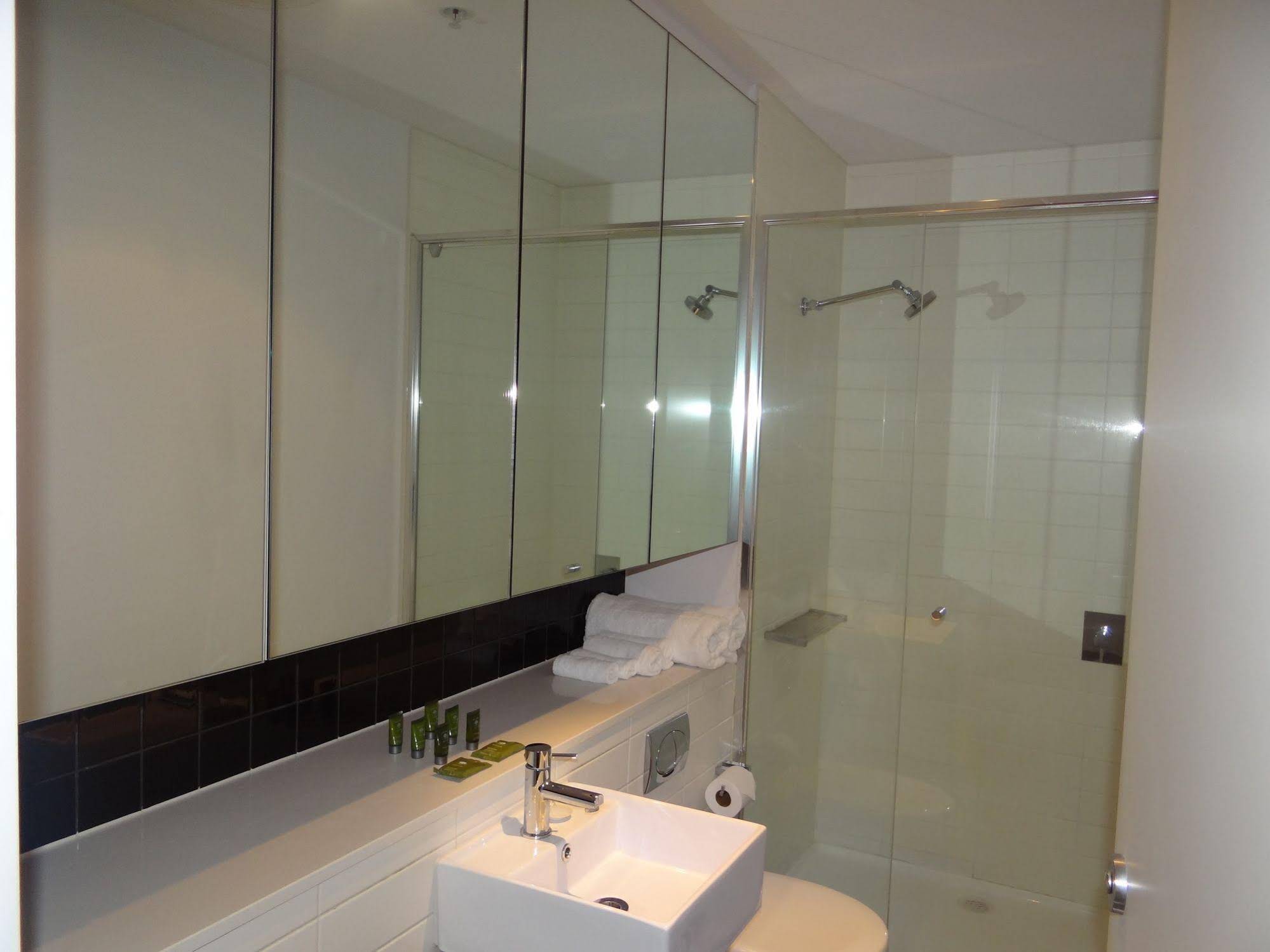 Amazing Accommodations South Yarra