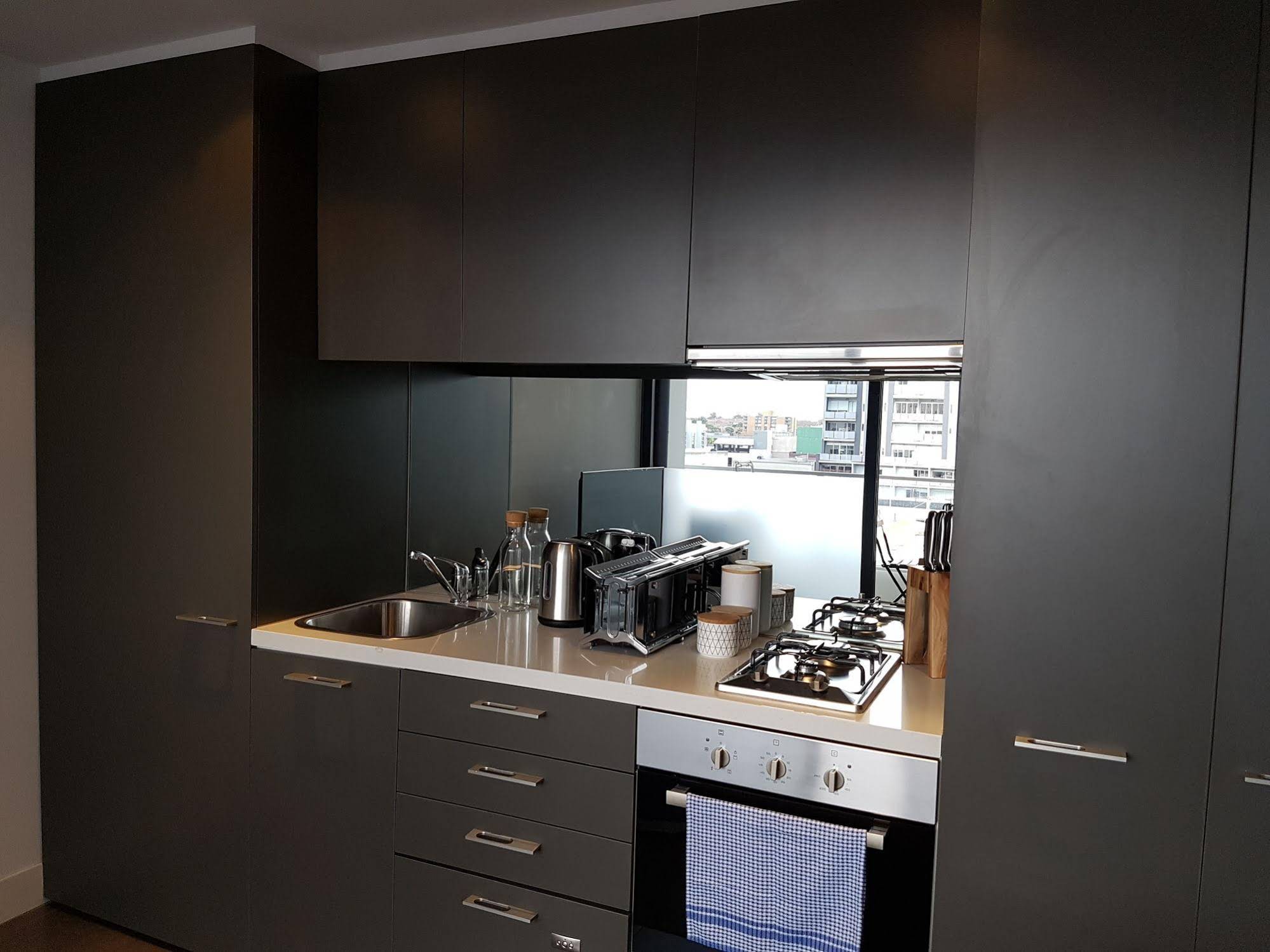 Amazing Accommodations South Yarra