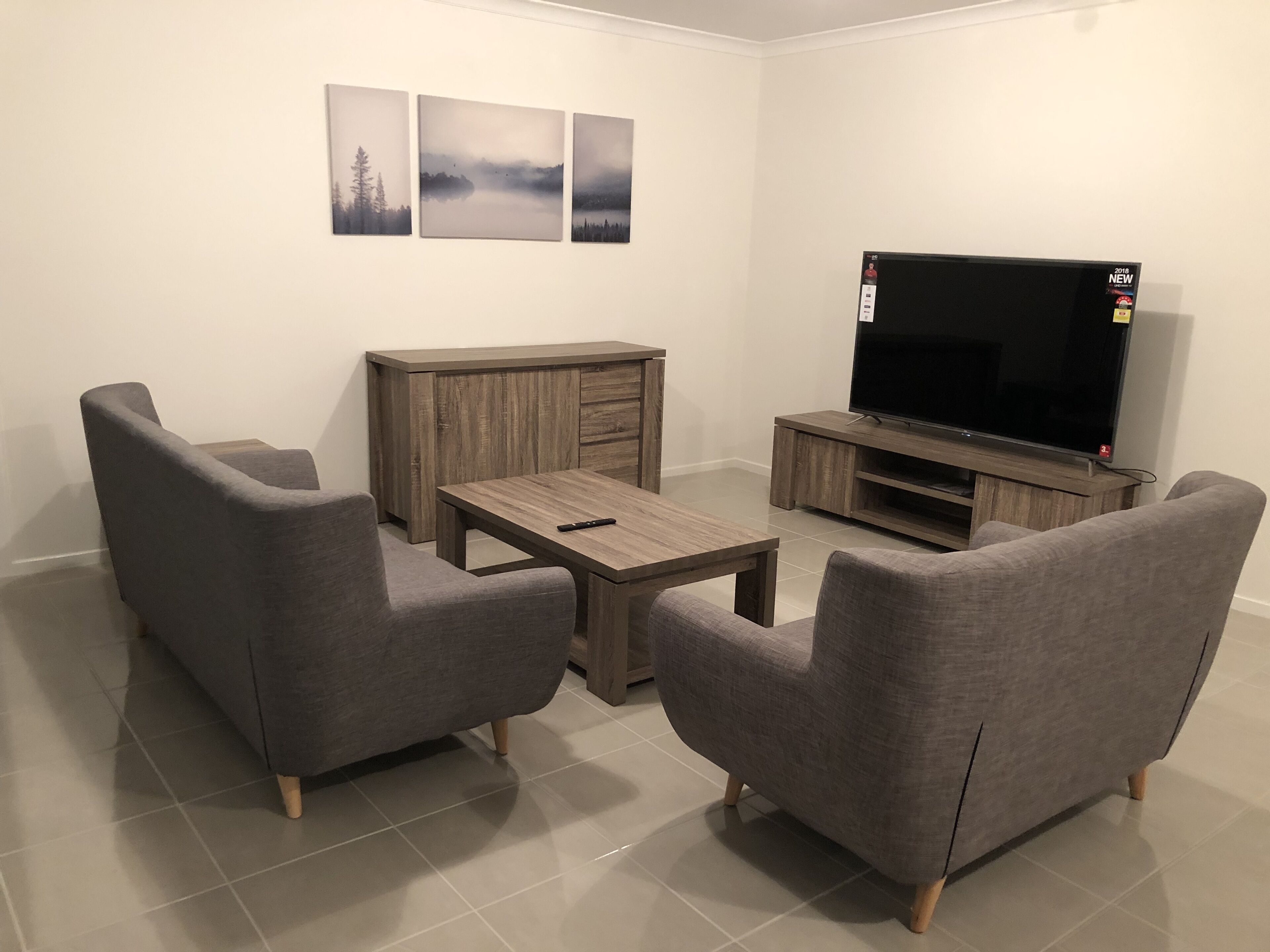 Apple House Tarneit North