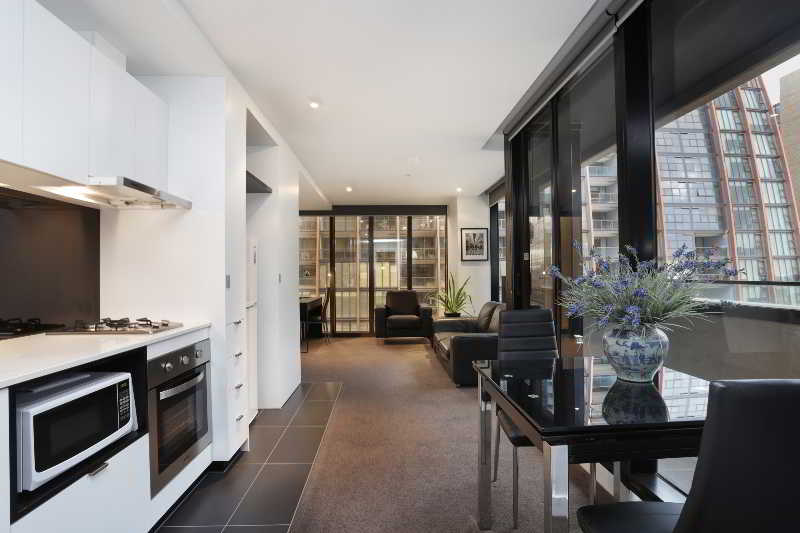 Aura On Flinders Serviced Apartments