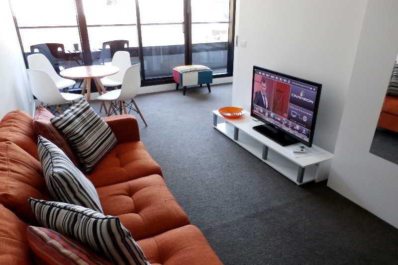 Aura On Flinders Serviced Apartments