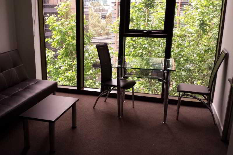 Aura On Flinders Serviced Apartments