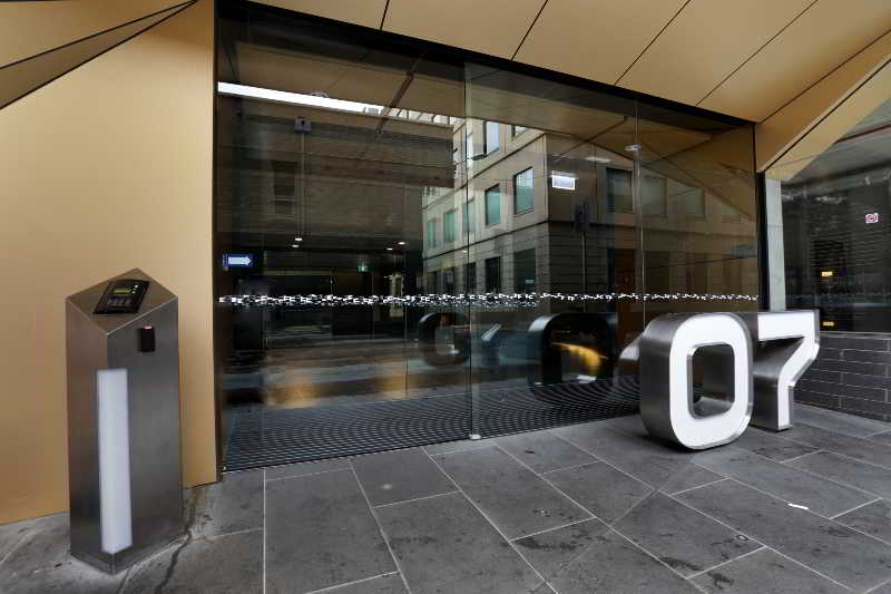 Aura On Flinders Serviced Apartments