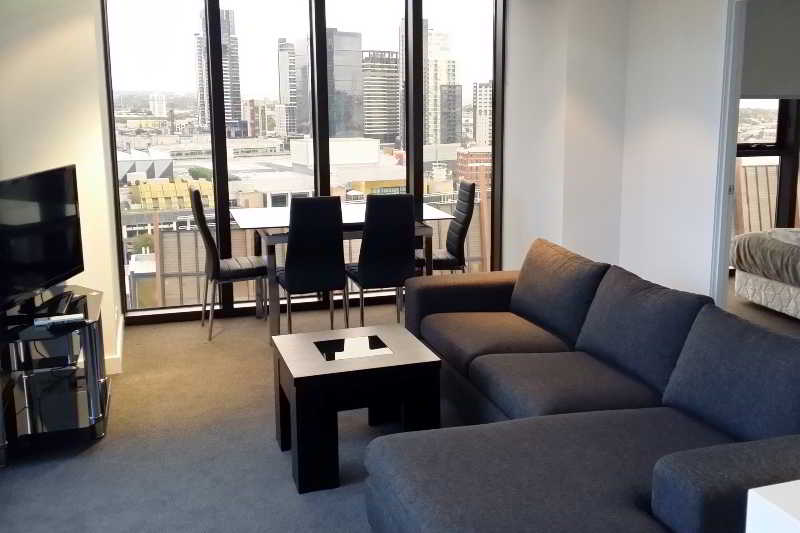 Aura On Flinders Serviced Apartments