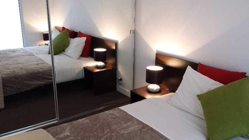 Aura On Flinders Serviced Apartments