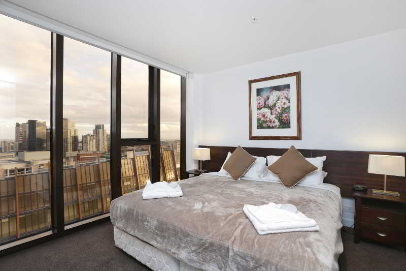 Aura On Flinders Serviced Apartments