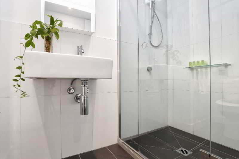 Aura On Flinders Serviced Apartments