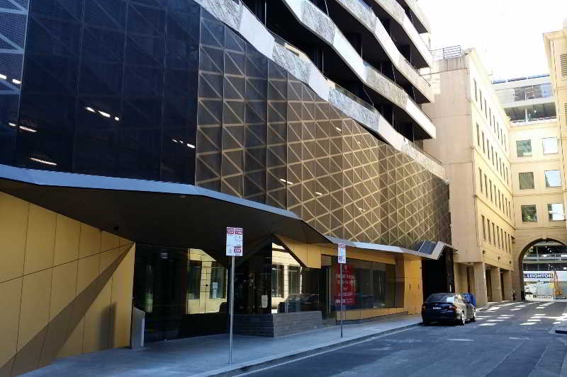 Aura On Flinders Serviced Apartments