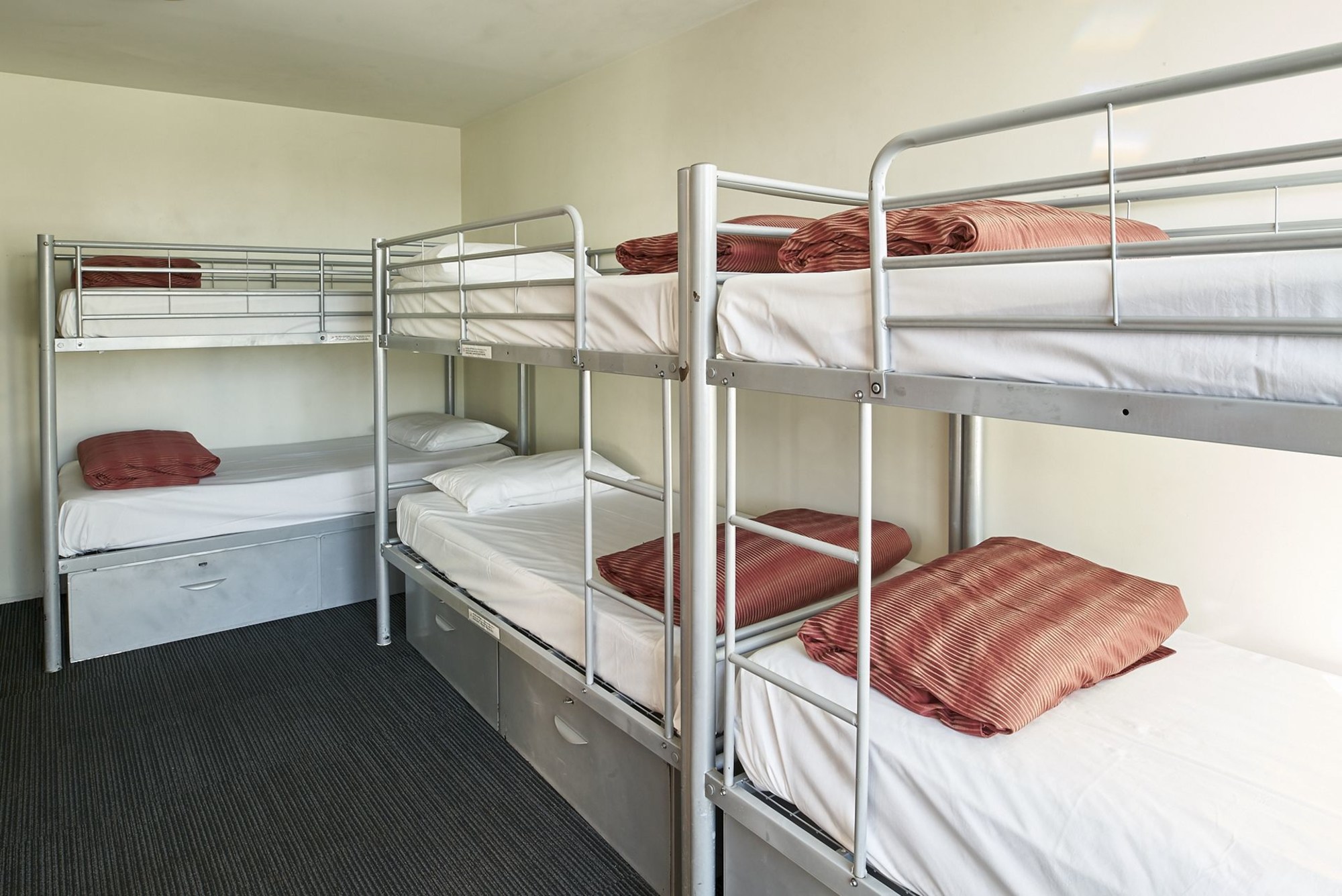 Nomads St Kilda Hostel