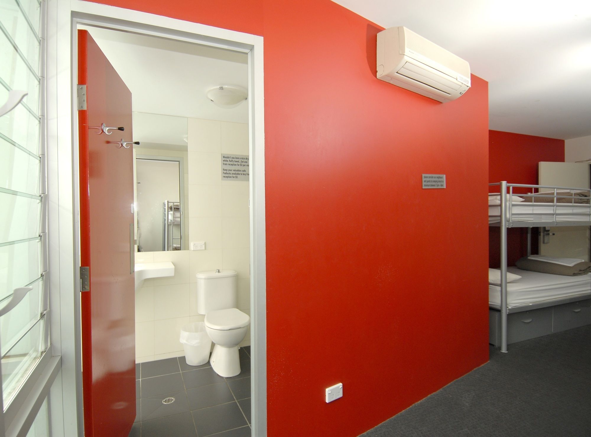 Nomads St Kilda Hostel
