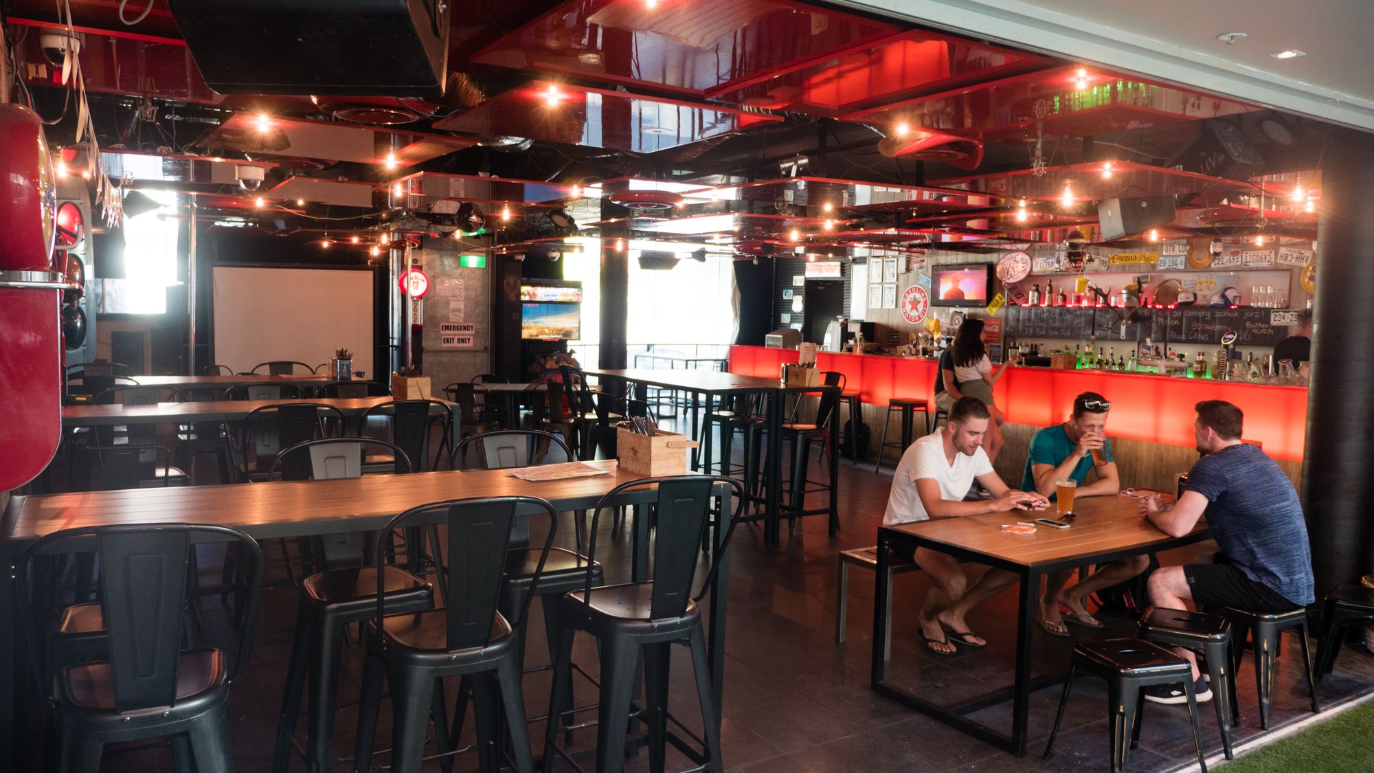 Nomads St Kilda Hostel