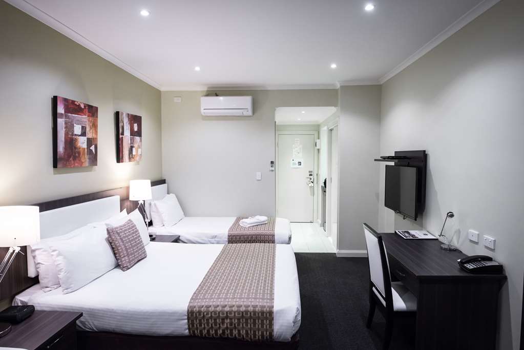 Best Western Airport Motel & Convention Centre