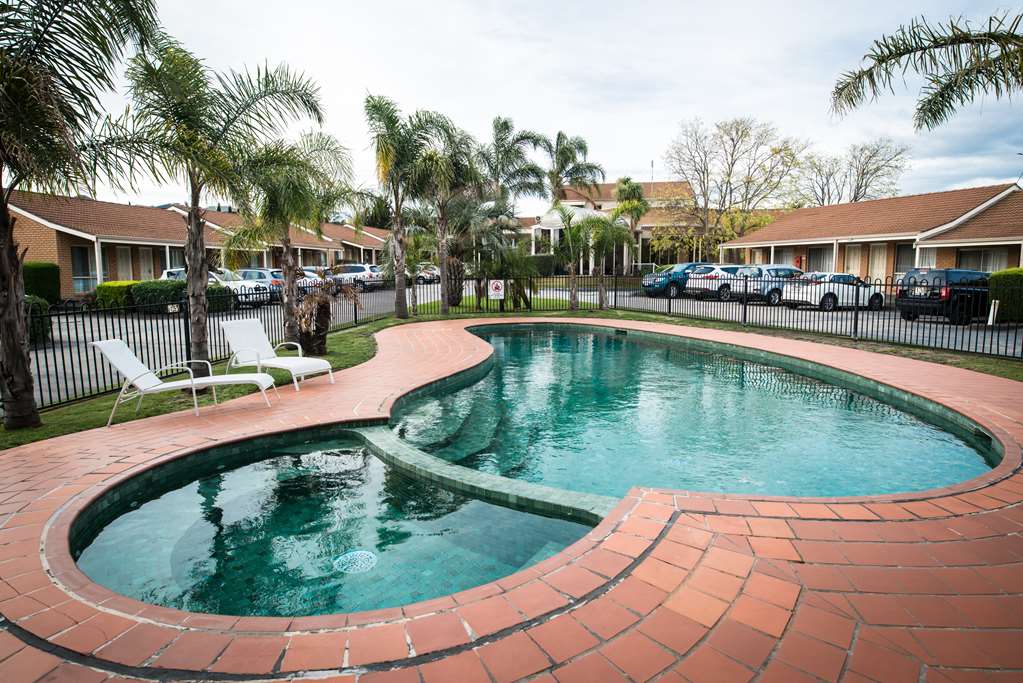 Best Western Airport Motel & Convention Centre