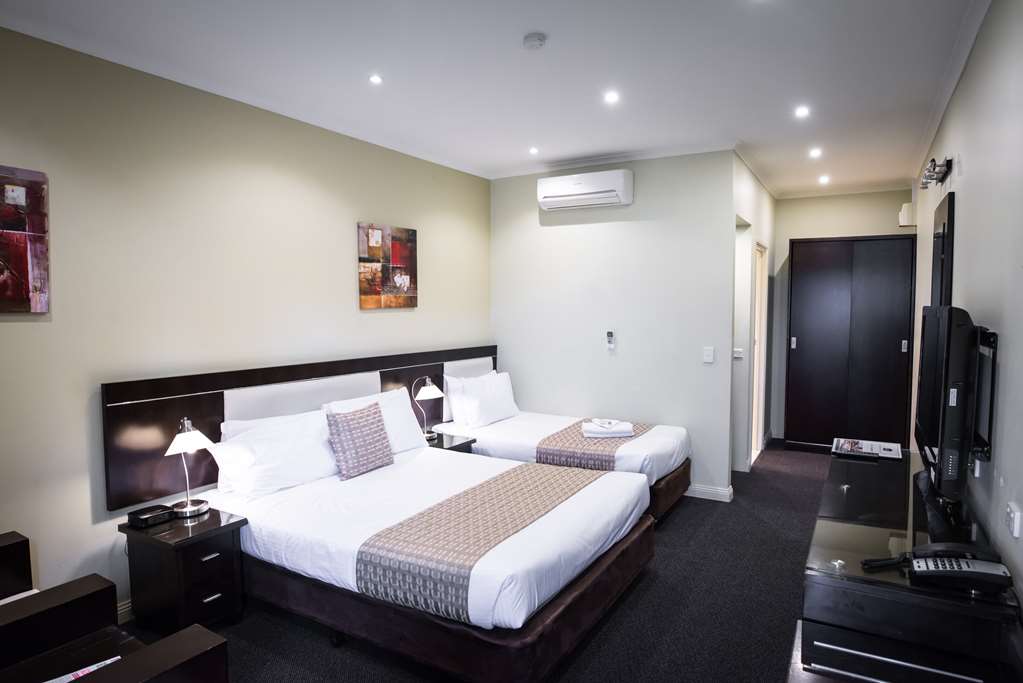 Best Western Airport Motel & Convention Centre