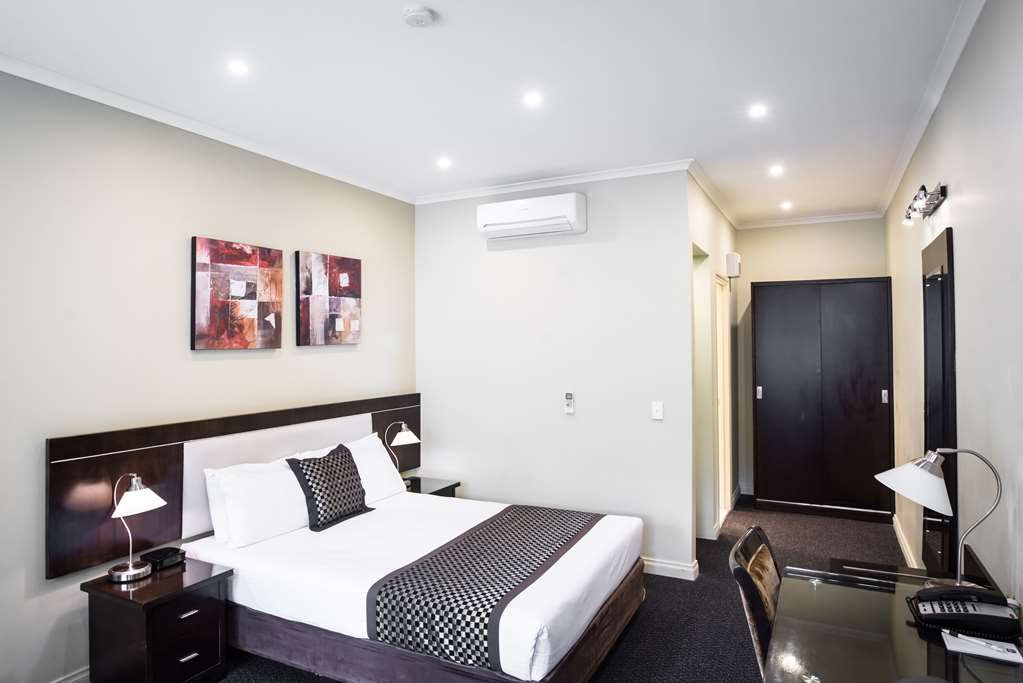 Best Western Airport Motel & Convention Centre