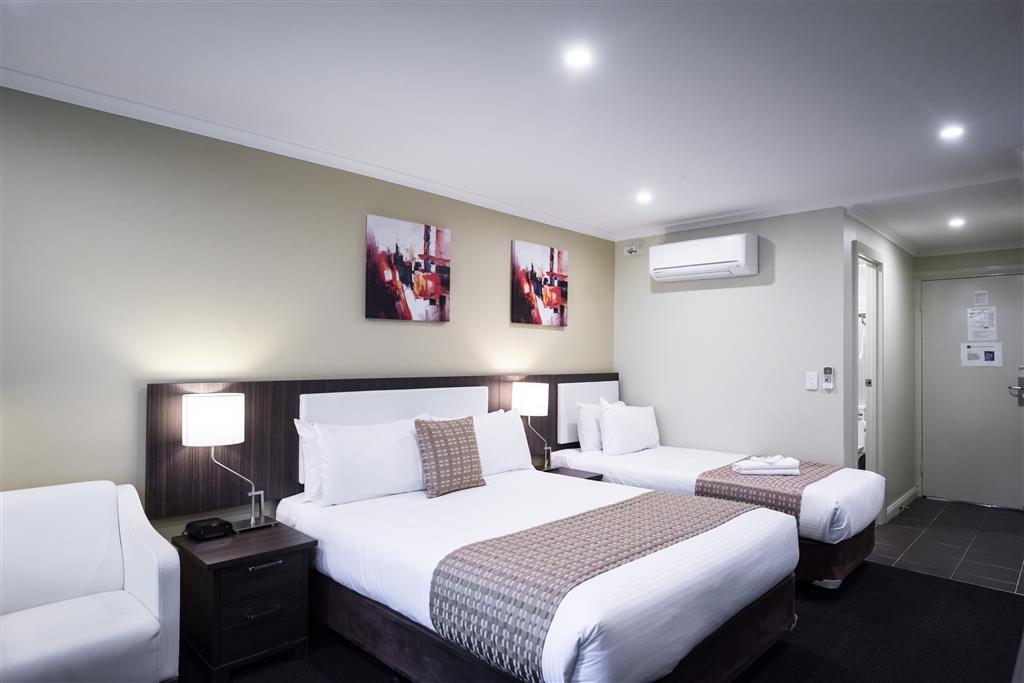 Best Western Airport Motel & Convention Centre