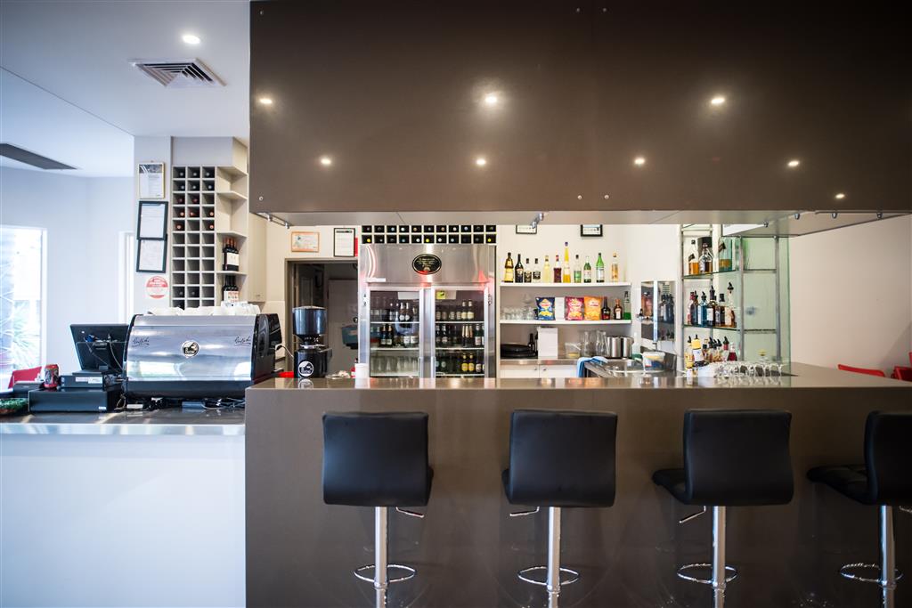 Best Western Airport Motel & Convention Centre