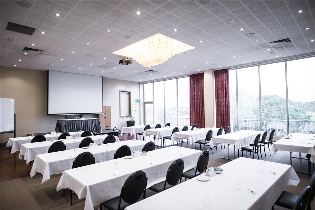 Best Western Airport Motel & Convention Centre