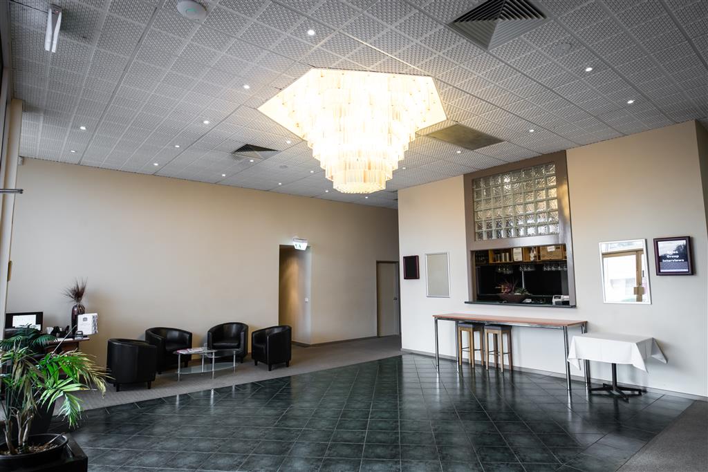 Best Western Airport Motel & Convention Centre