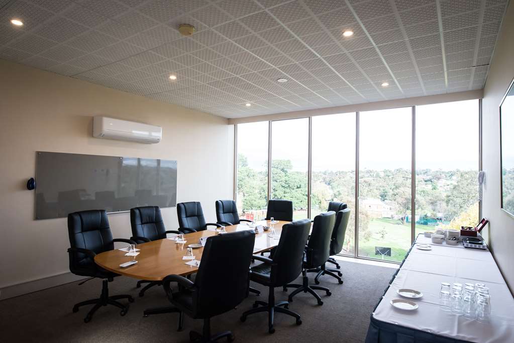 Best Western Airport Motel & Convention Centre