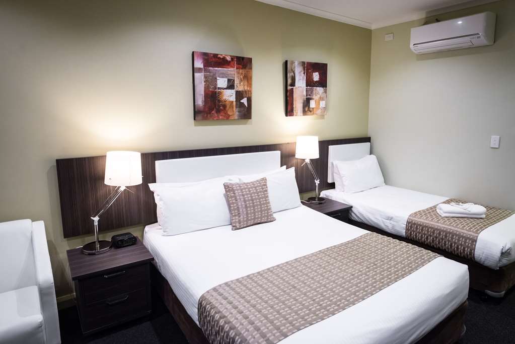 Best Western Airport Motel & Convention Centre