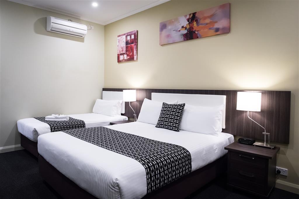 Best Western Airport Motel & Convention Centre