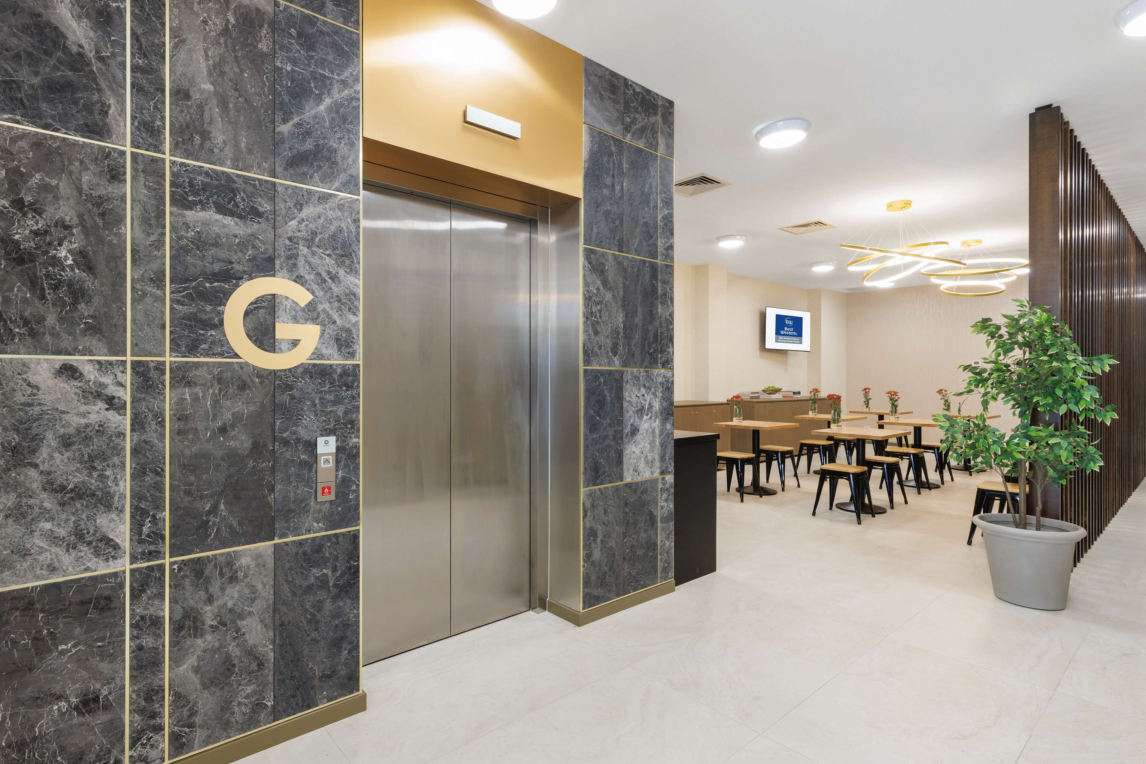 Best Western Queen Victoria Market Hotel