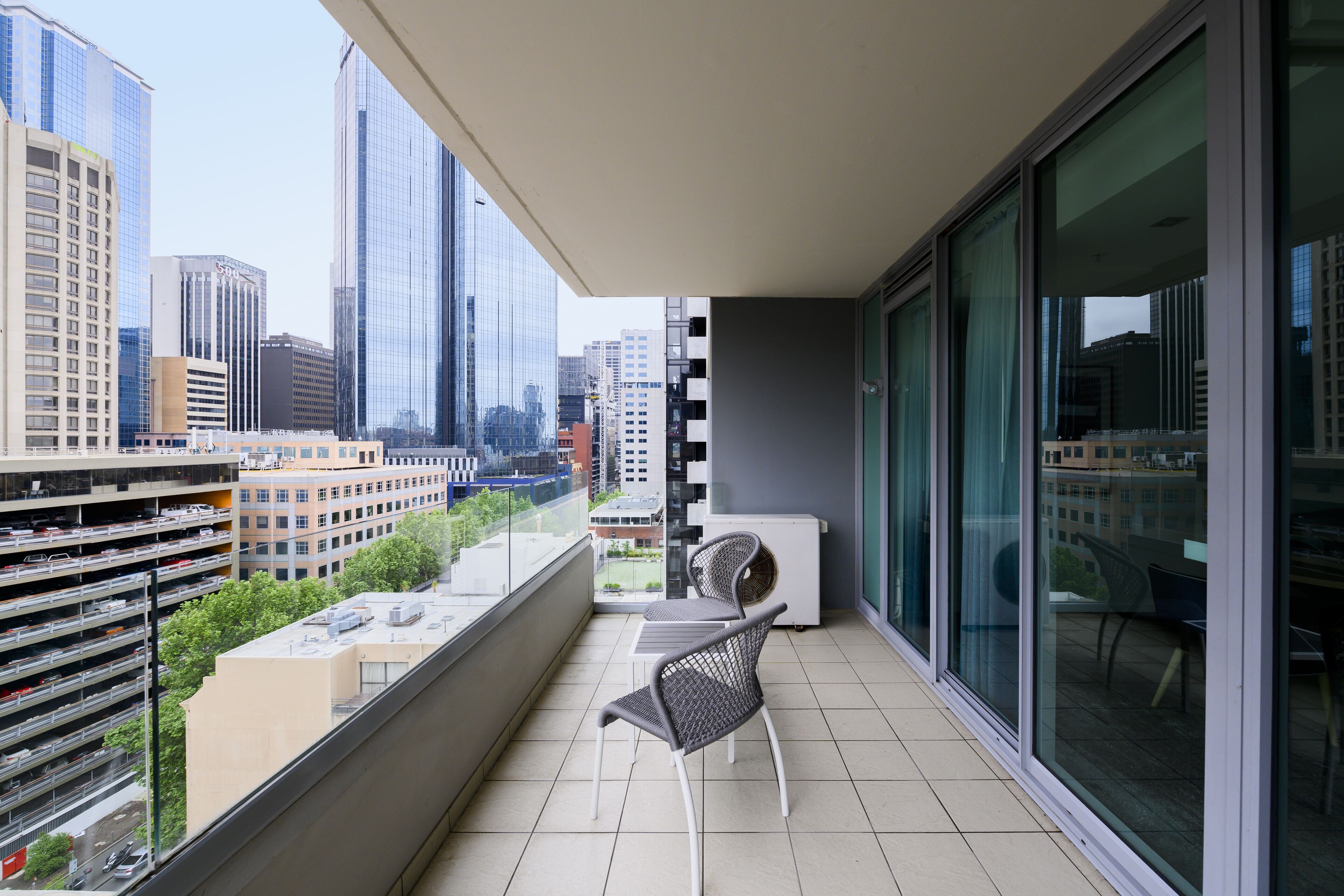 Brady Apartment Hotel Flinders Street