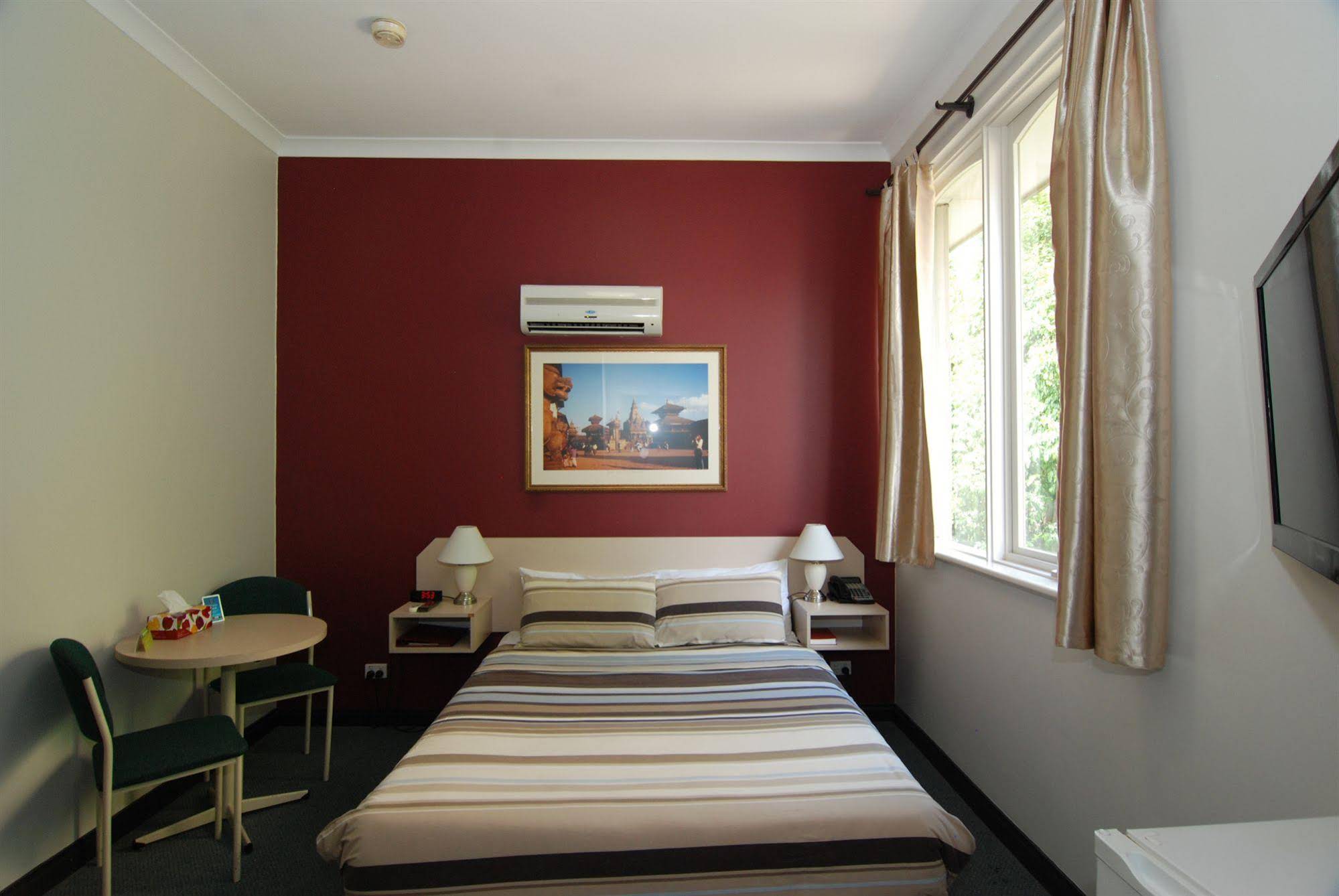 Brunswick Tower Hotel
