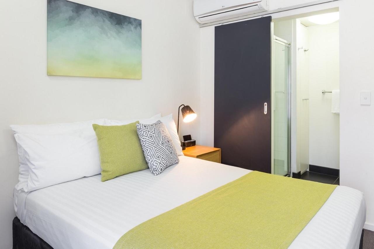 City Edge North Melbourne Apartment Hotel