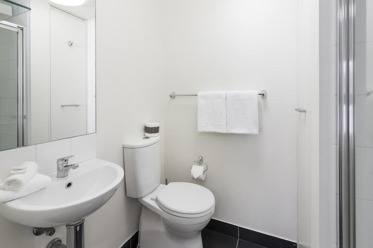 City Edge North Melbourne Apartment Hotel