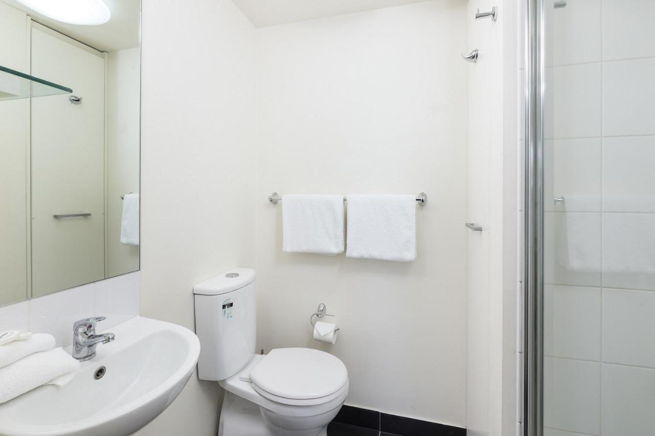 City Edge North Melbourne Apartment Hotel