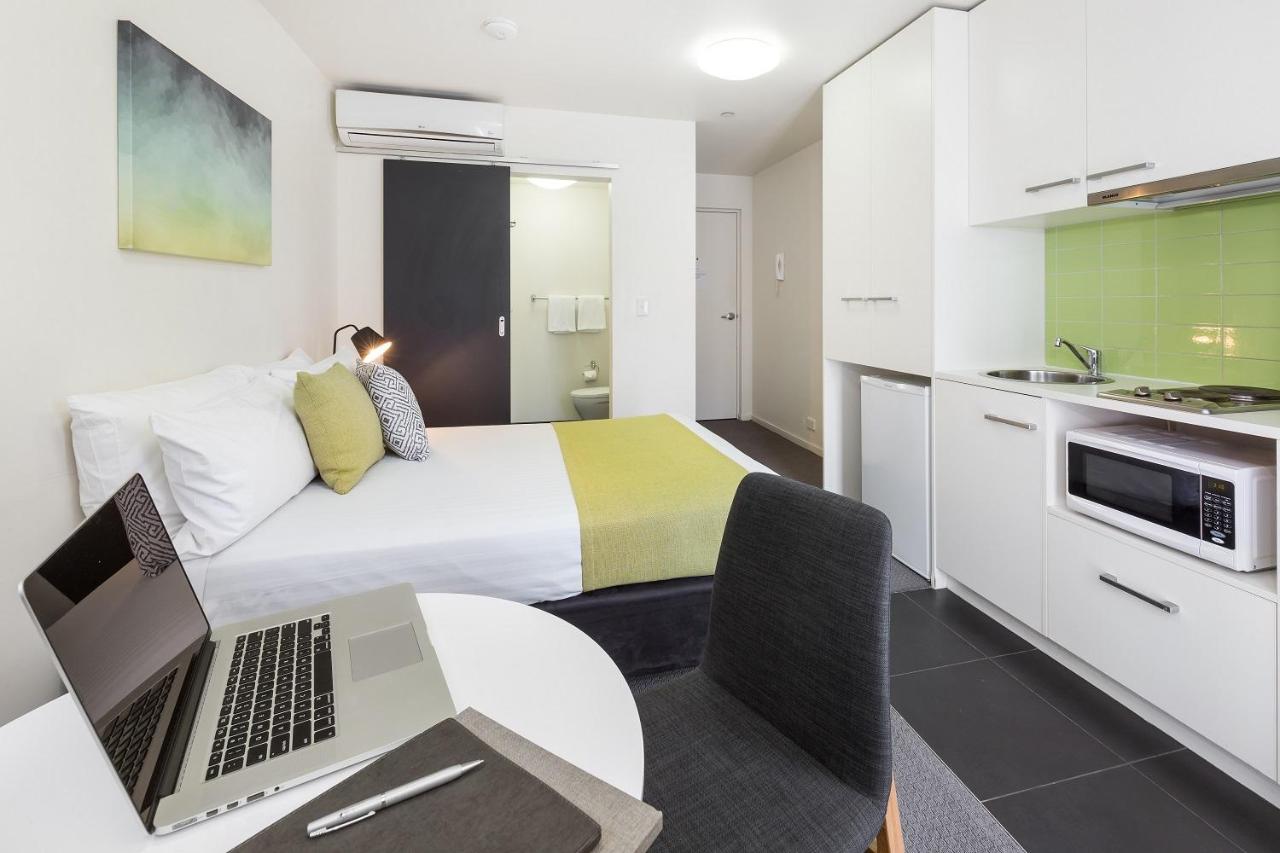 City Edge North Melbourne Apartment Hotel