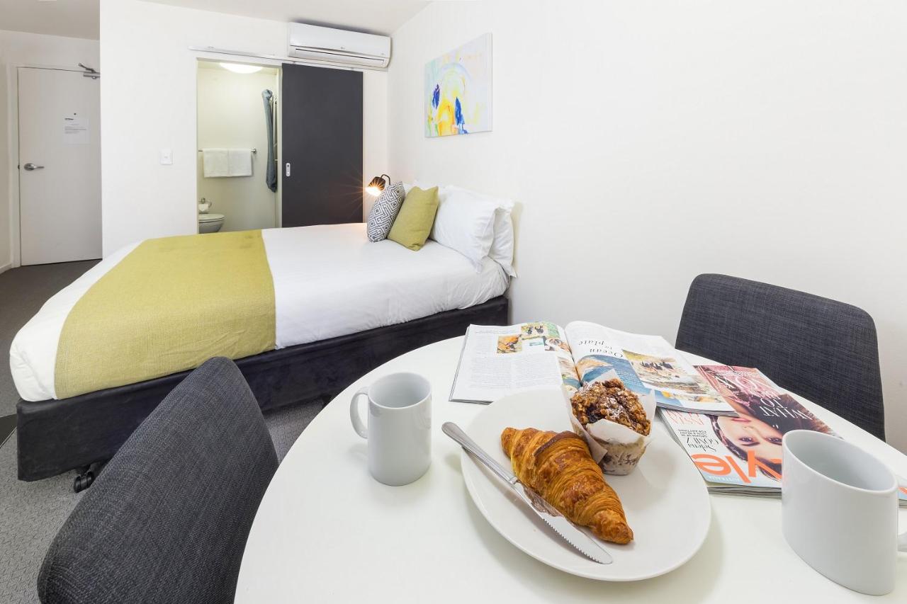 City Edge North Melbourne Apartment Hotel