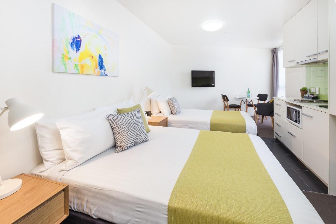 City Edge North Melbourne Apartment Hotel