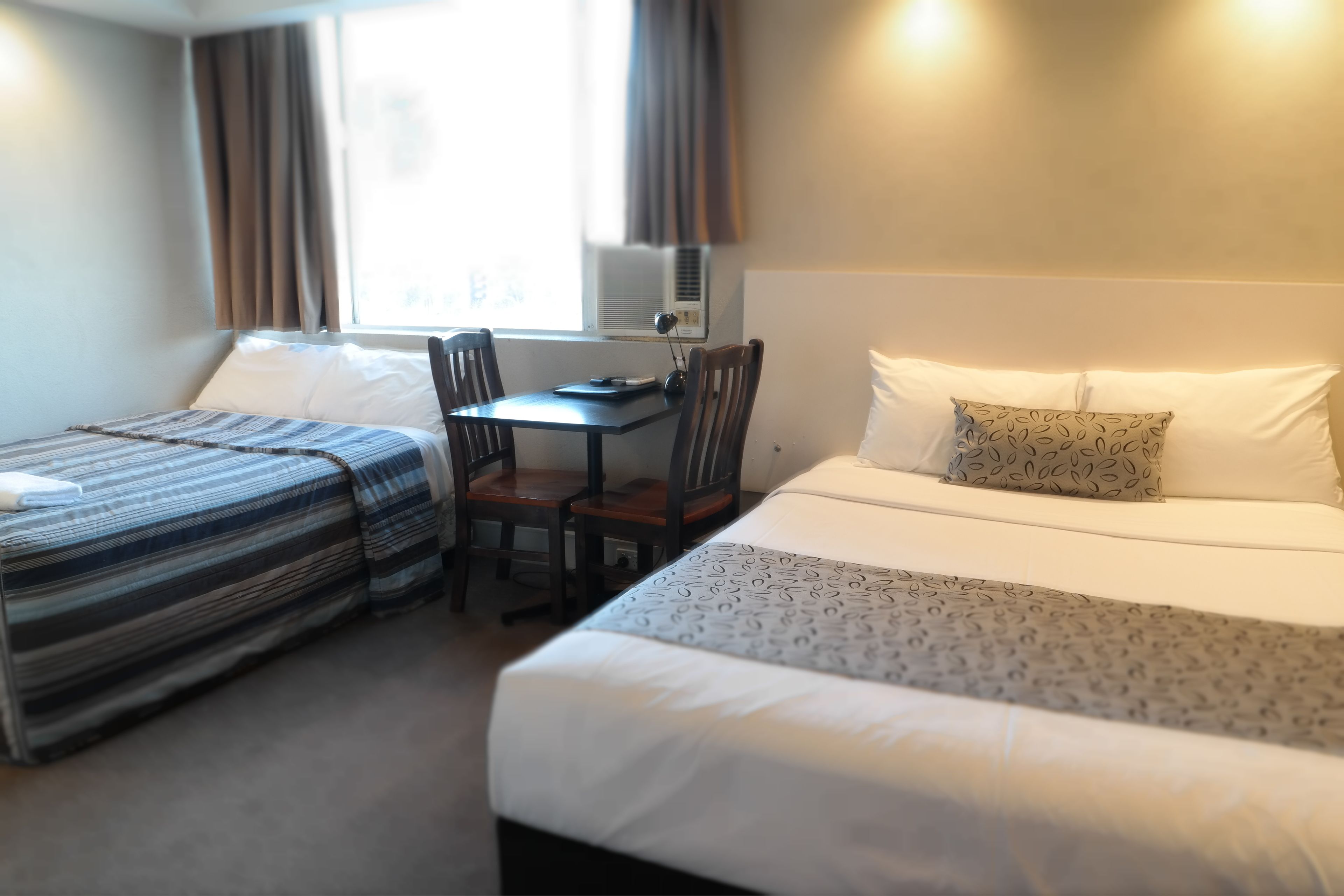 Econo Lodge Parkville Place