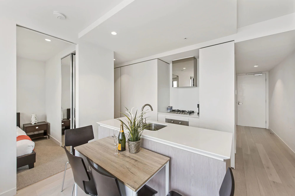 Eporo Tower by Serviced Apartments Melbourne