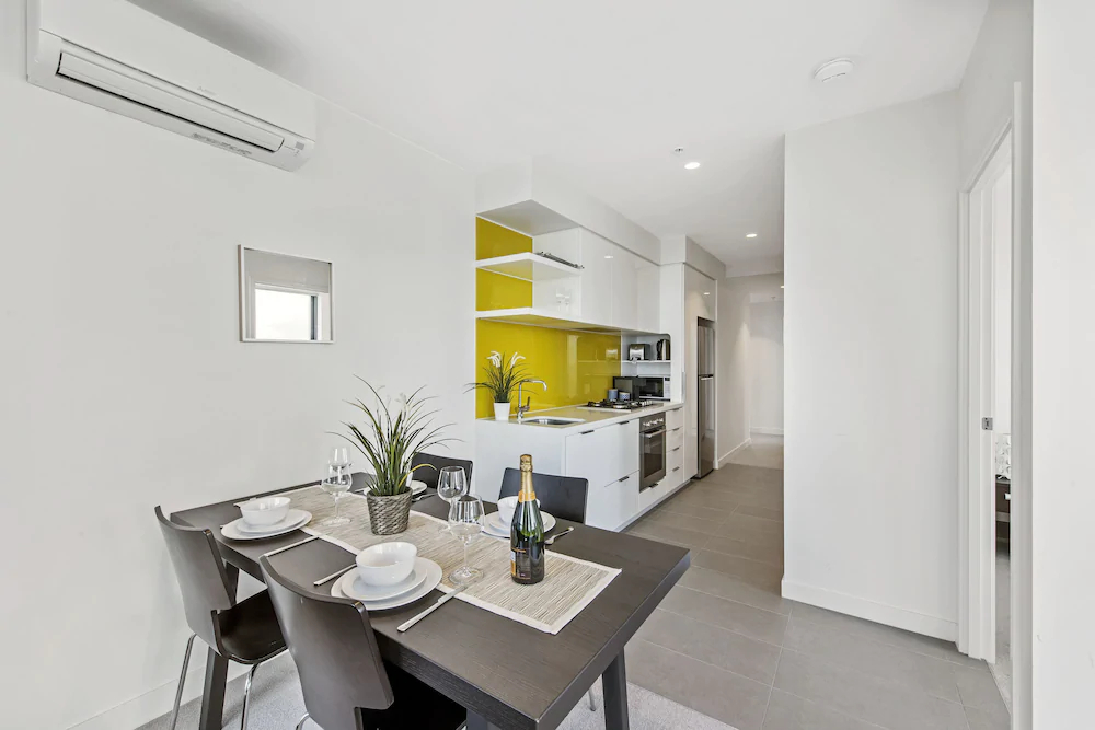 Eporo Tower by Serviced Apartments Melbourne