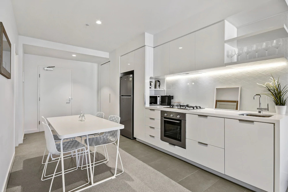 Eporo Tower by Serviced Apartments Melbourne