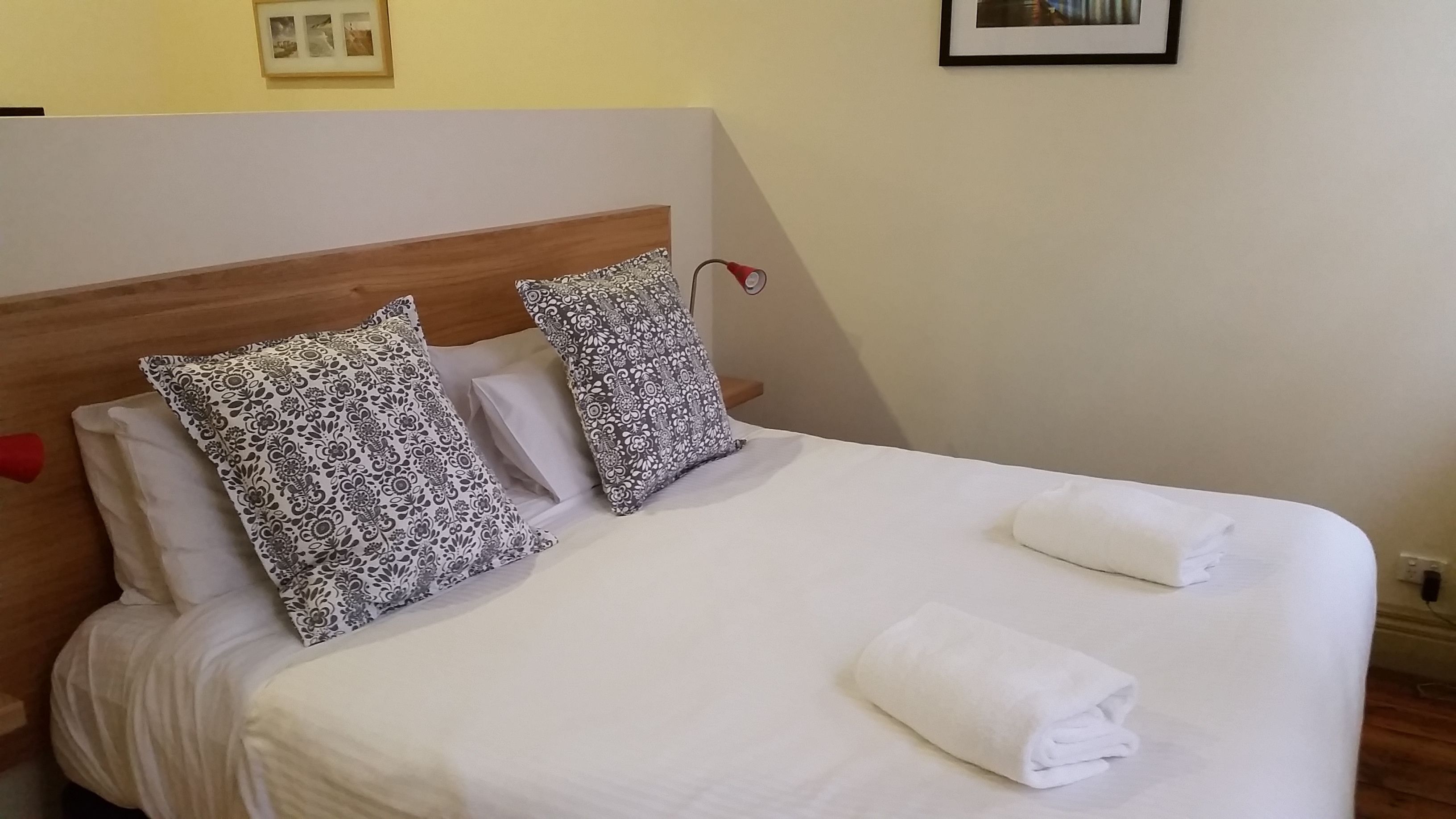 Flinders Lane Apartments by Melbourne City Stays