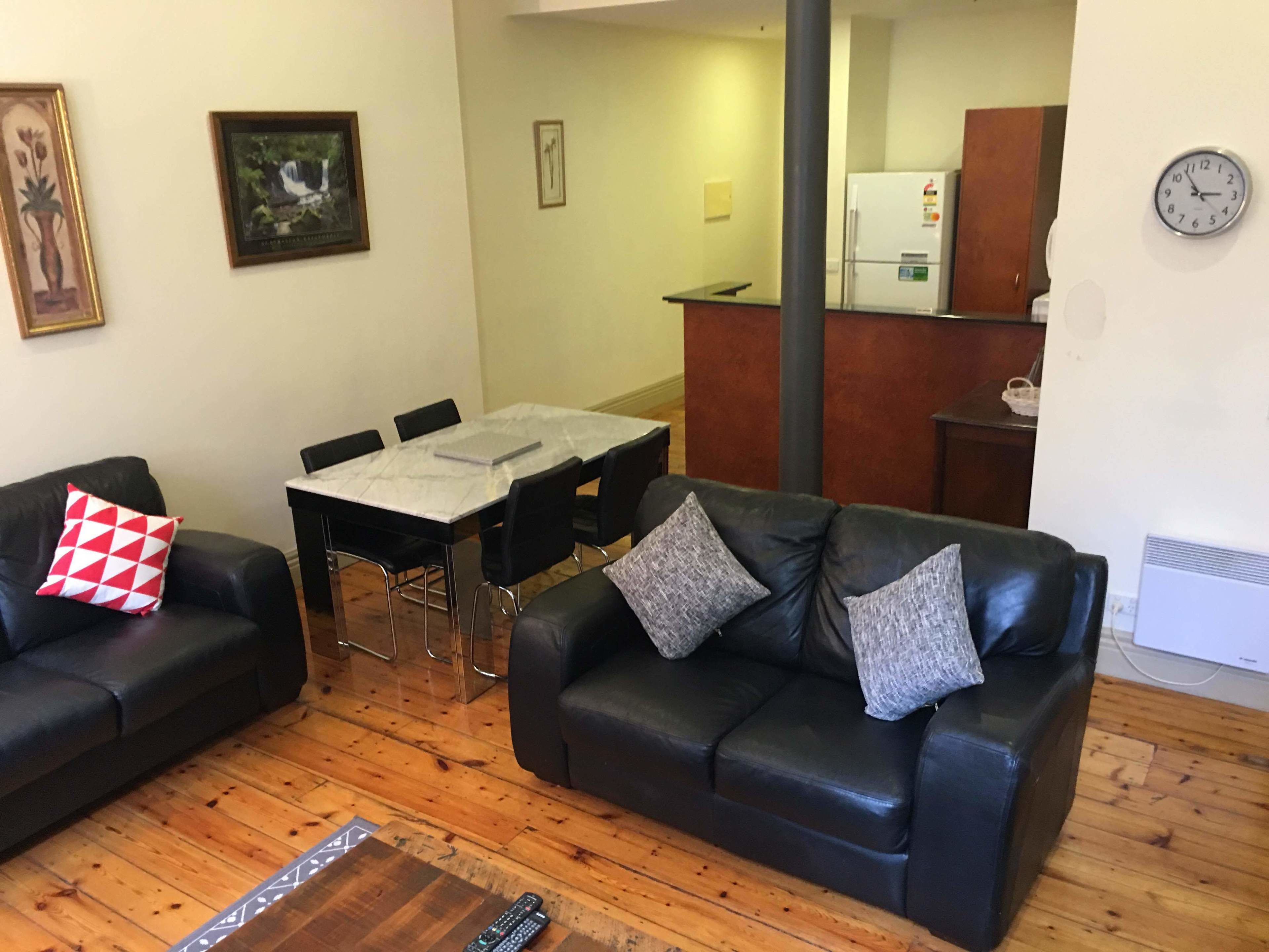 Flinders Lane Apartments by Melbourne City Stays