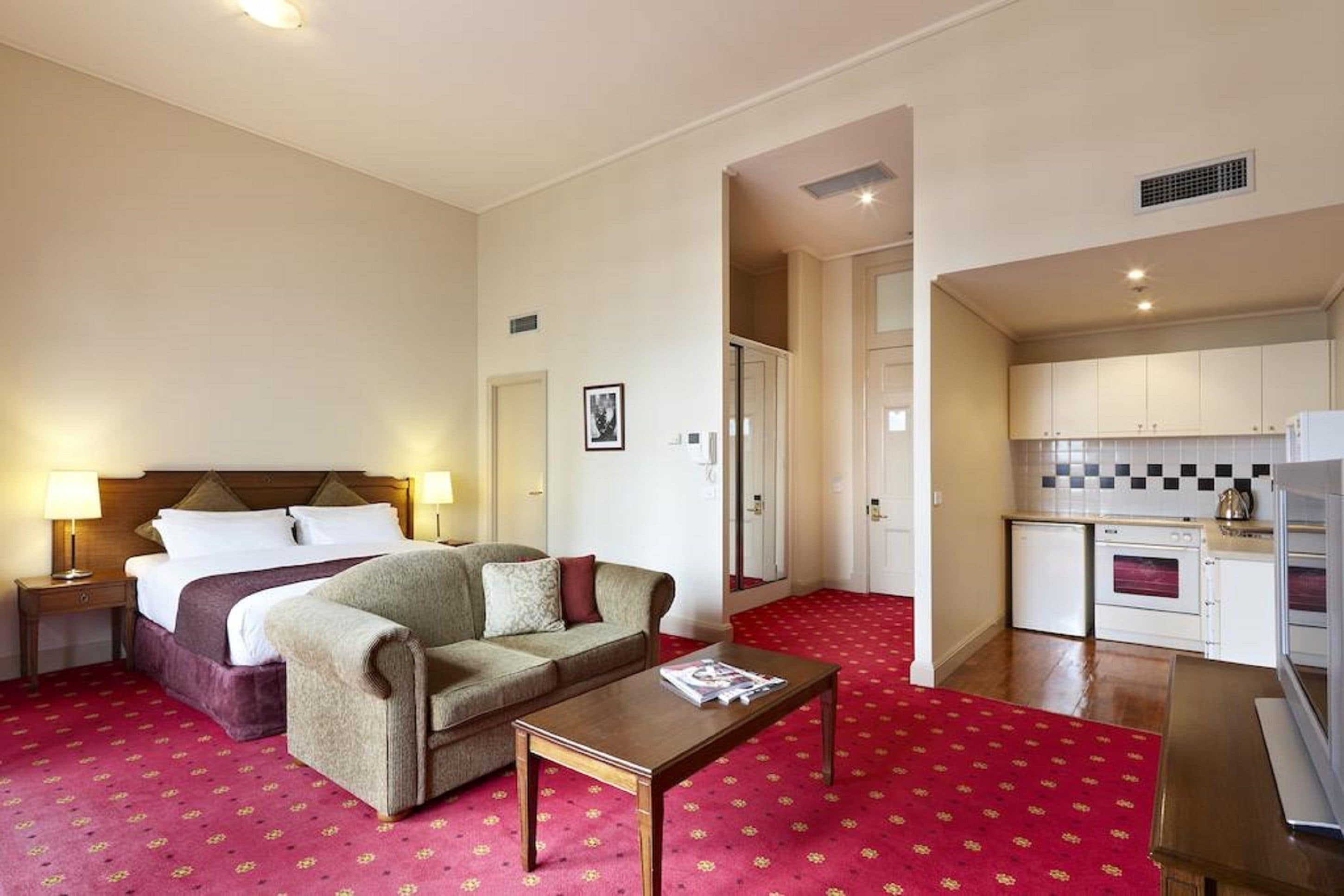 Grand Hotel Melbourne