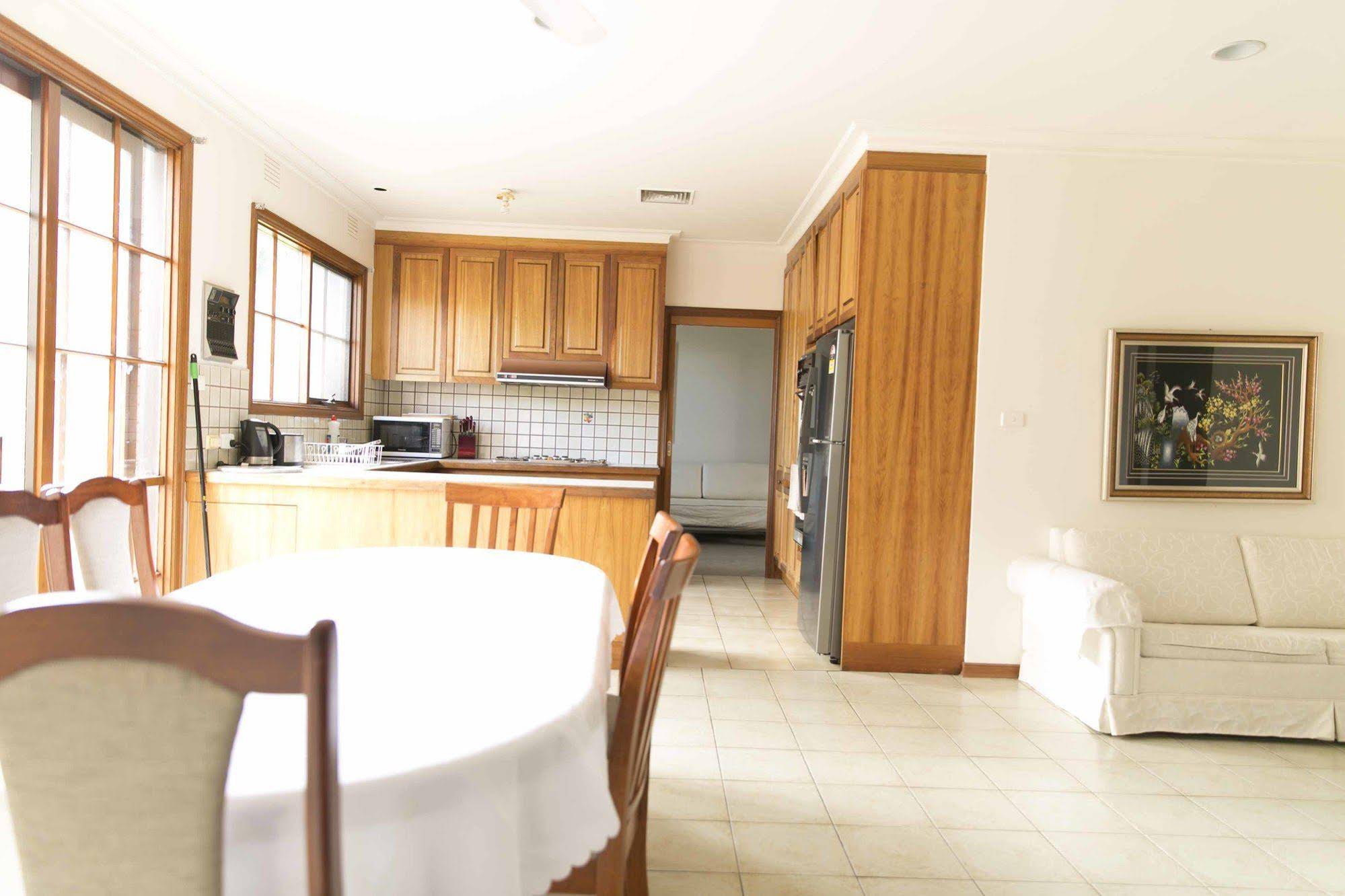 Hawthorn Holiday House