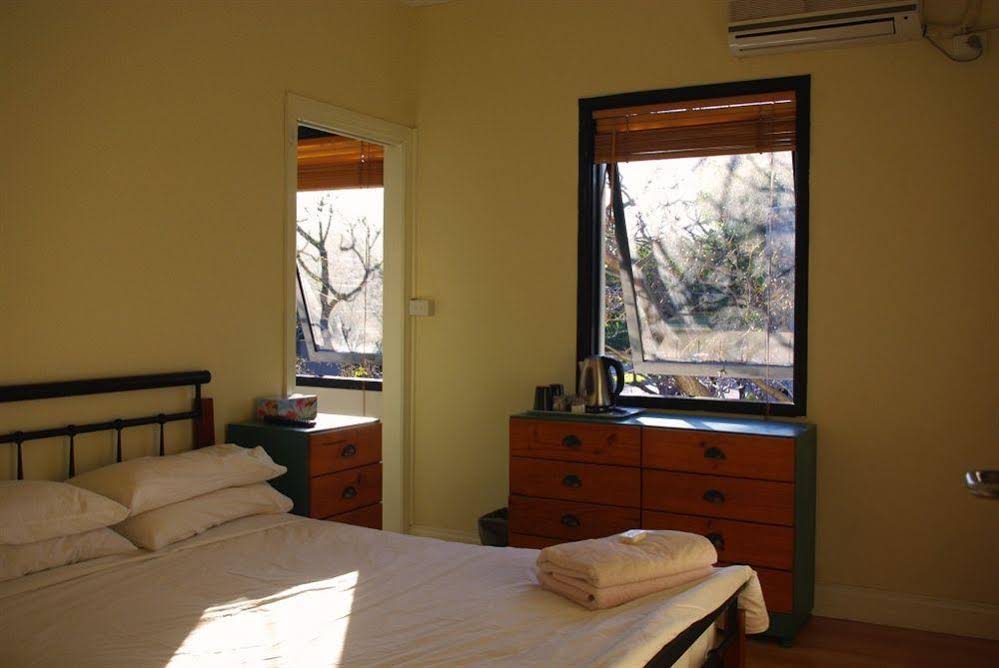 Lily Sands Inn