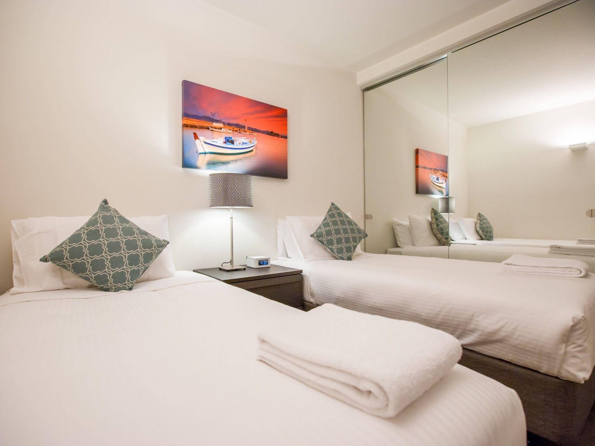 Melbourne Skyhigh Apartments