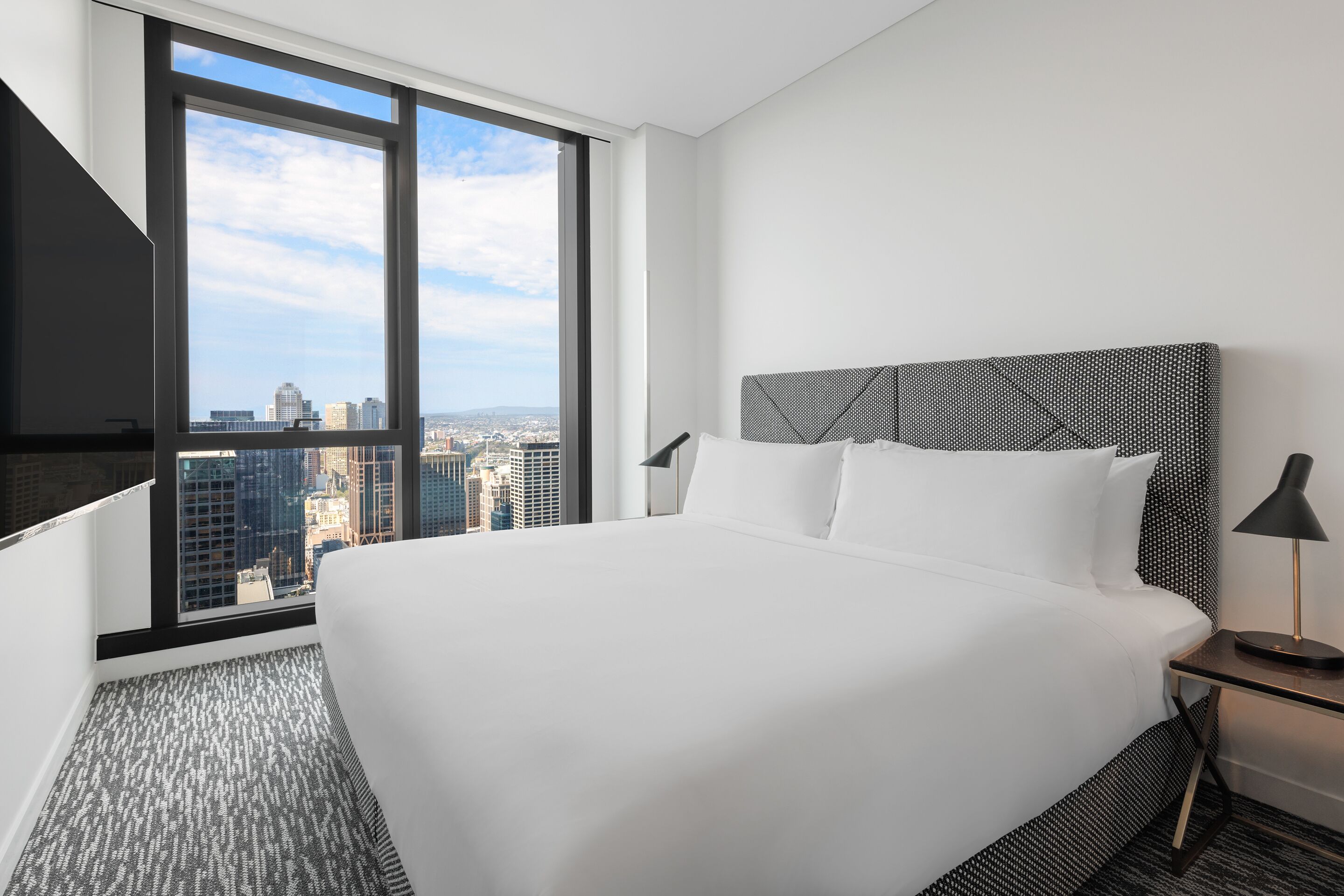 Meriton Suites King Street Melbourne