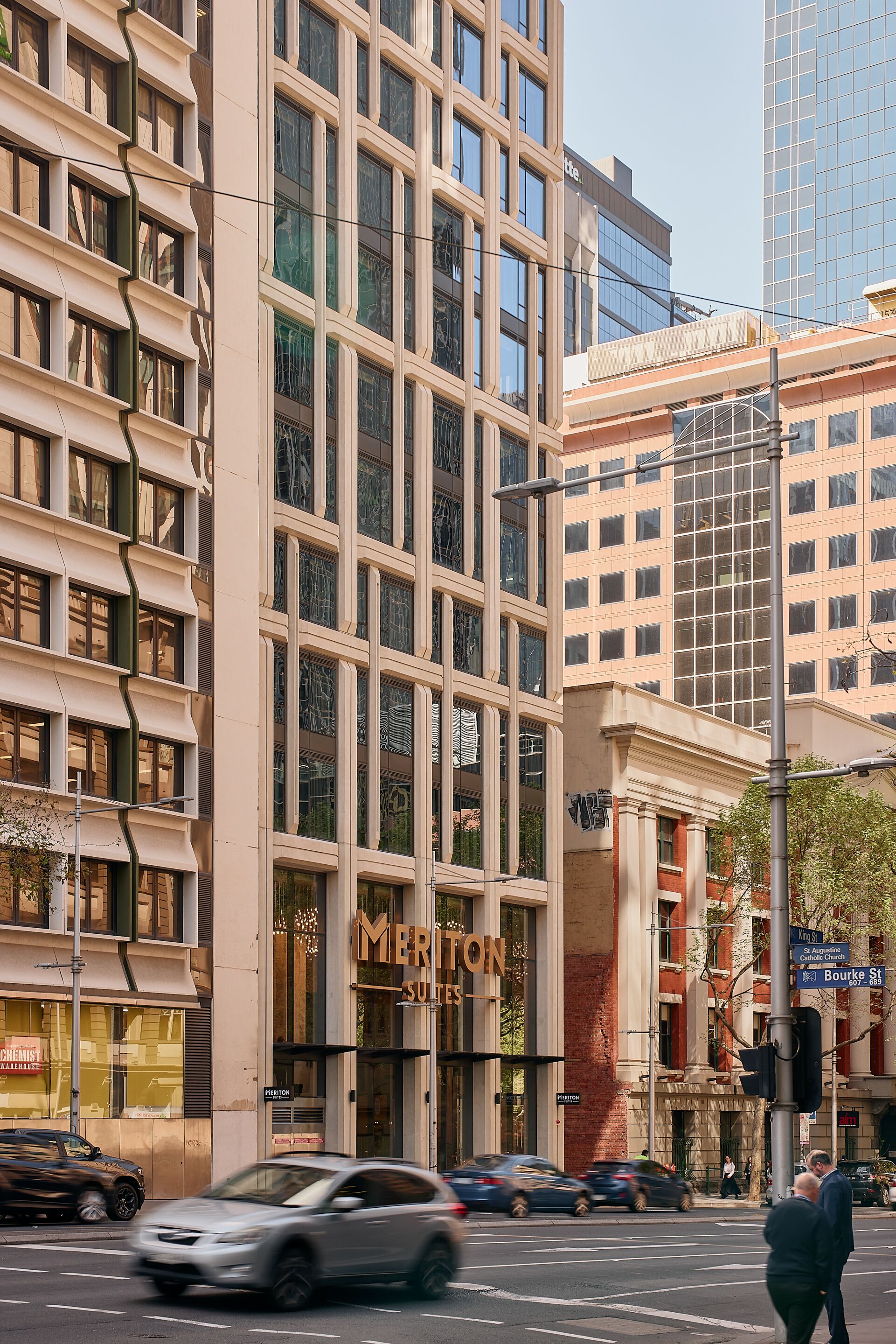 Meriton Suites King Street Melbourne